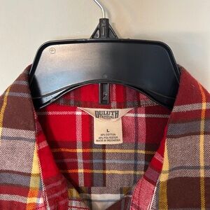 Duluth Trading Co Red and Brown Plaid Button-Down Shirt